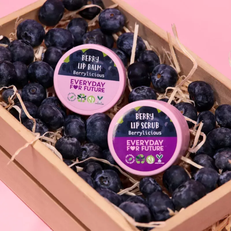 LIP SCRUB & BALM BERRYLICIOUS - KISS THERAPY