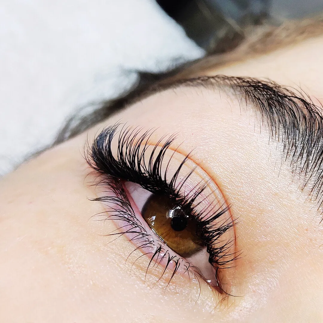 Signature Mink "Wet Lash Look" Closed Lash Fans - D Curl .05 x 8-15mm
